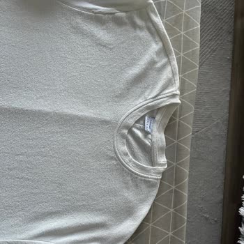 Dikiş Ve Yaka Hatalı Tişörtüm İç Etiket Kesildiği İçin İade Reddi