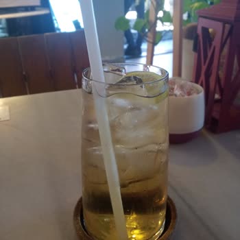 Just One Coffee Çalışanların Müşteri Memnuniyeti Konusunda Uyarılmasını İstiyorum