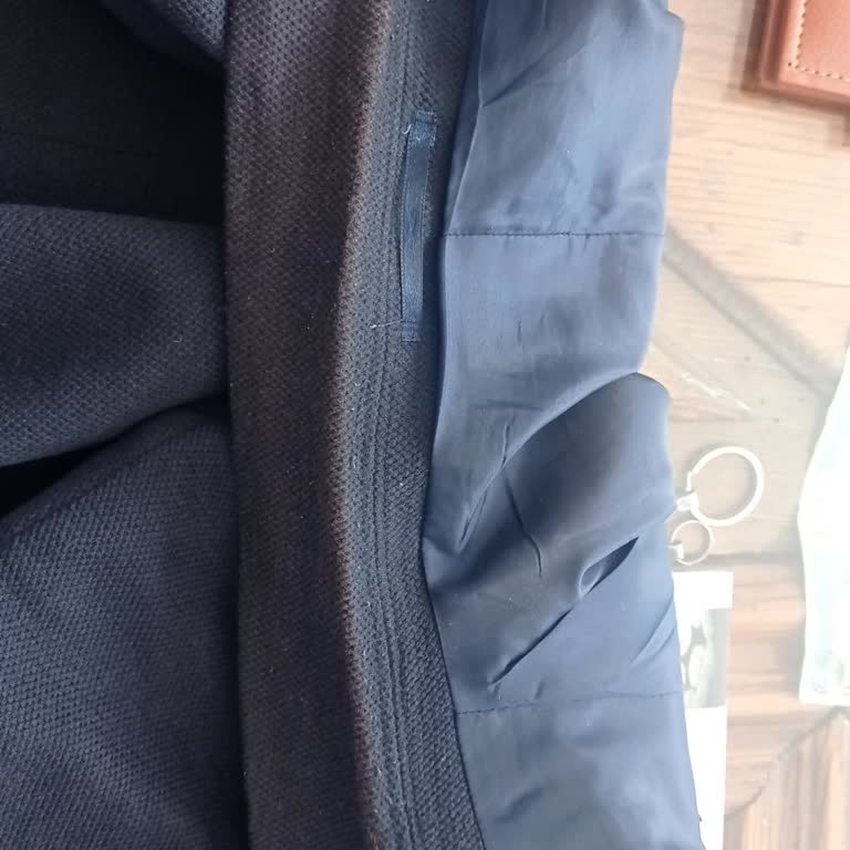 DeFacto Erkek Ceketinde Boya Atması Kullanıcı Hatası İddiası Kabul Edilemez