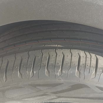 Satıcı 2025 Üretim Talebime Rağmen 2023 Tarihli Yeni Lastiği Taktı