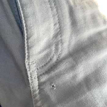 İlk Yıkamada Fermuar Delik Açtı: Üretim Hatası Ve Değişim Talebi