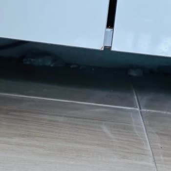 Ayz Ankara Temizlik Evin Her Köşesi Sözde Temizlenmiş Ama Fiilen Dokunulmamış Gibiydi