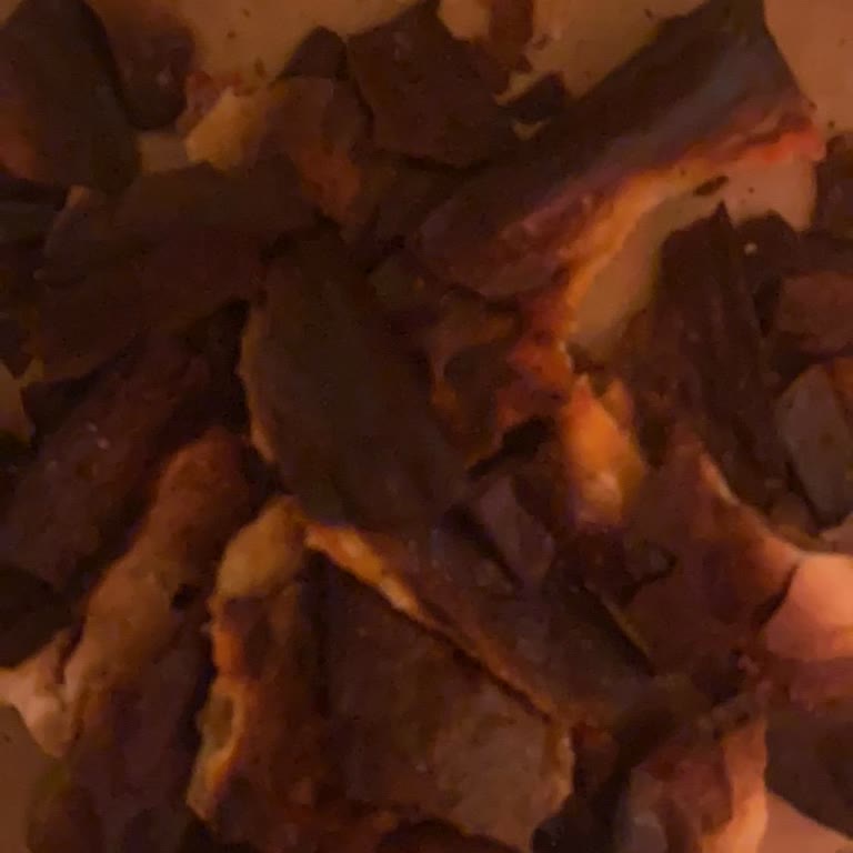 Geciken Siparişte Yanmış Ve Soğuk Pizza İçin Tam İade Talebi