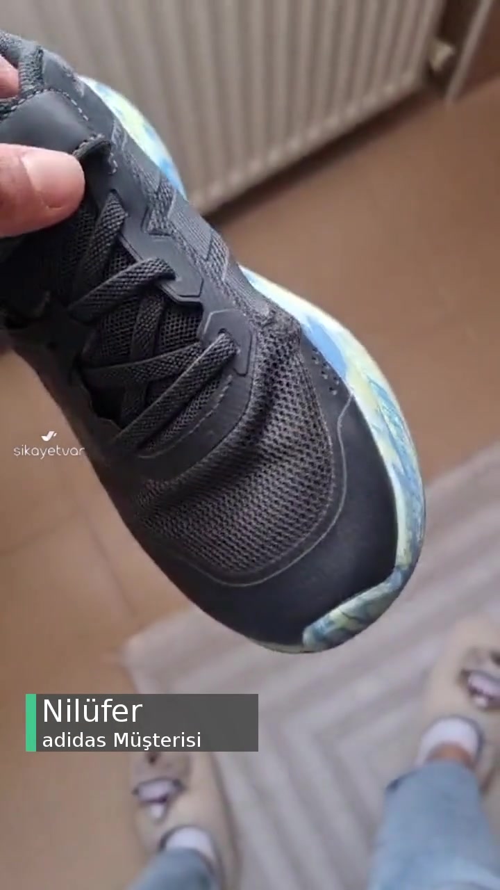 1 Aylık Kullanımda Deforme Adidas Spor Ayakkabı videonun kapak resmi