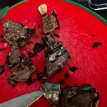 Magnum Dondurmasında Bozulmuş Ürün Ve Sağlık Riski