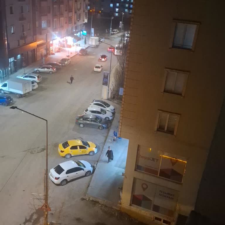 Hepsijet Şubesinde Yayalar İçin Kalıcı Park Çözümü Talebi