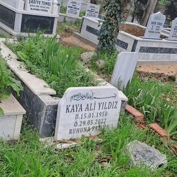 Mezar Taşı Hasarı ve Onarım Talebi