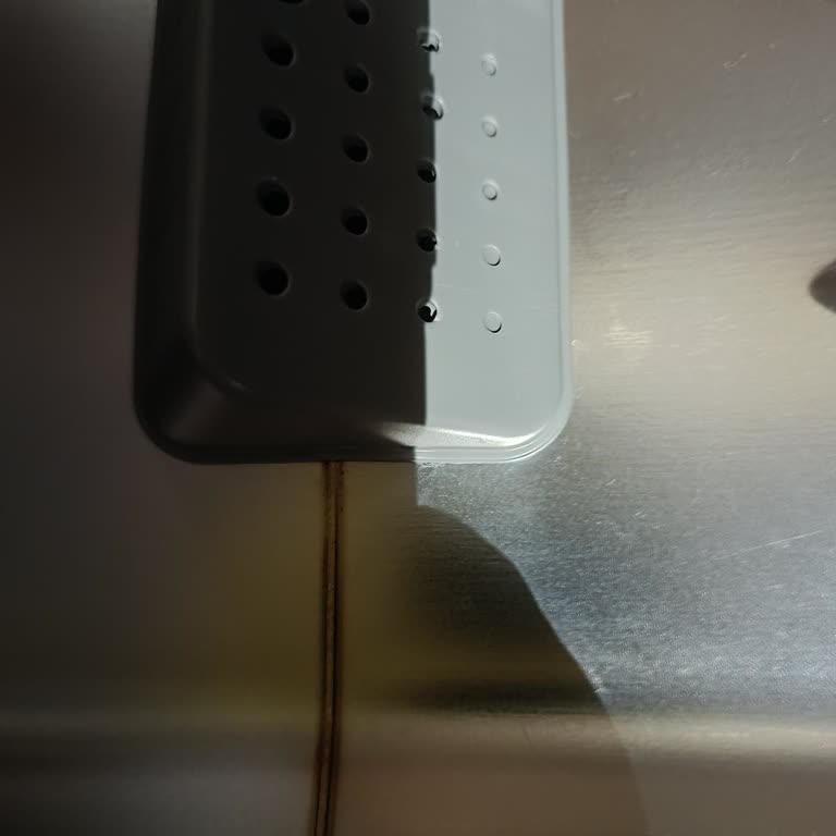 Altus Çamaşır Makinesi Kazanı Paslı, Çamaşırlar Islak Ve Kırışık Çıktığı İçin Şikayet