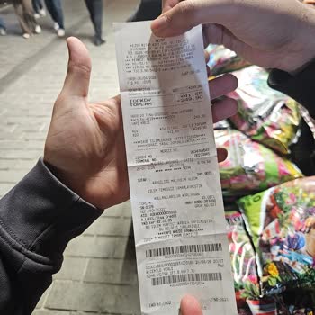 Nezih Kitap Kırtasiye Sahte Pokemon Kartları İçin Ödeme İadesi Ve Ürün Çekilmesi Talebi