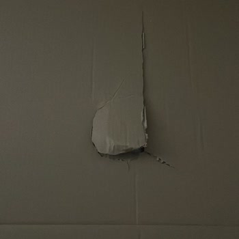 IKEA'dan Kırık Gelen Koltuk Takımı İçin Değişim Talebi