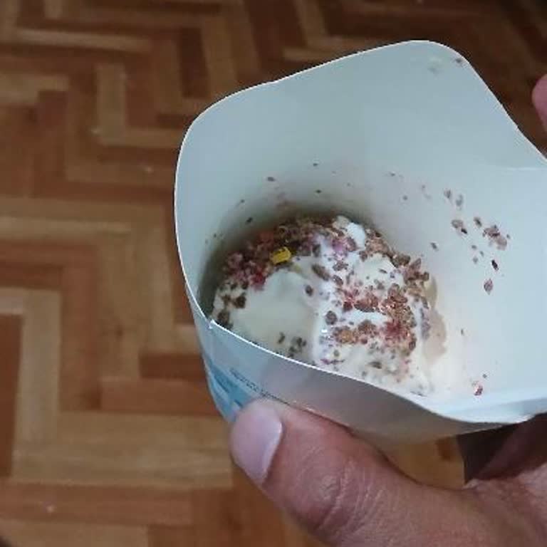 McFlurry Siparişinde Az Dondurma Miktarı Ve İade Talebi