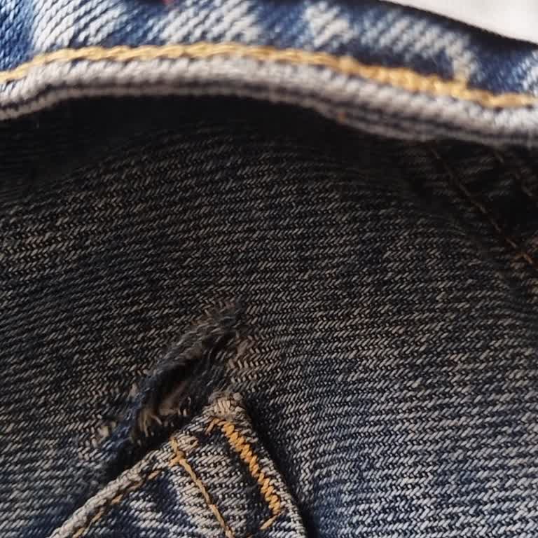 DeFacto Kot Pantolonları Hızlı Yırtılıyor, Kalite Sorunu