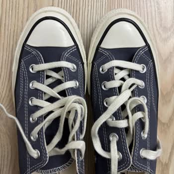 Converse Chuck 70 Ayakkabısında Asimetrik Şerit Sorunu