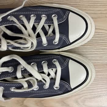 Converse Chuck 70 Ayakkabısında Asimetrik Şerit Sorunu
