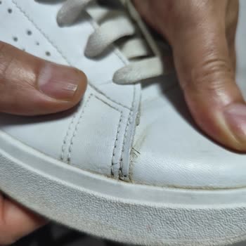 Erken Aşınma Ve Açılma Nedeniyle Adidas Ayakkabımın Değişim Talebi Reddedildi