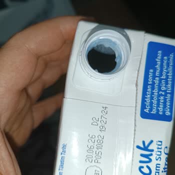 Migros Raflarında Oda Sıcaklığında Satılan Bozulmuş İçim Devam Sütü Sağlık Tehlikesi