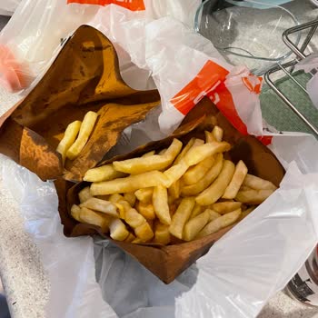 Hijyen Dışı Çiğ Gıda Ve Gecikmeli Teslimat Şikayeti