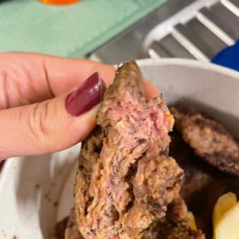 Hijyen Dışı Çiğ Gıda Ve Gecikmeli Teslimat Şikayeti