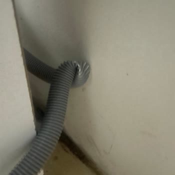 Kurulum Hatası Nedeniyle Su Baskını Ve Laminat Hasarı