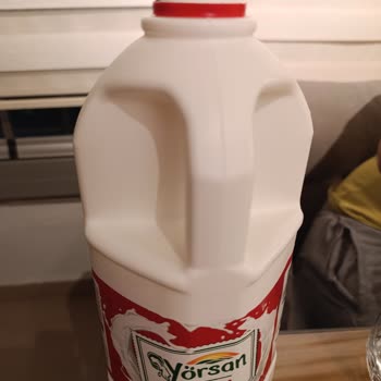 Yörsan Geçmemiş Son Kullanma Tarihli Ayranda Küf Görüldü