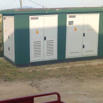 Avşa Yiğitler Köyü 13157. Sokakta Trafonun Yolla Aynı Seviyede Olması Ve Yarım Bırakılan Yolun Acil Güvenlik Riski