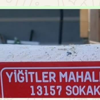 Avşa Yiğitler Köyü 13157. Sokakta Trafonun Yolla Aynı Seviyede Olması Ve Yarım Bırakılan Yolun Acil Güvenlik Riski