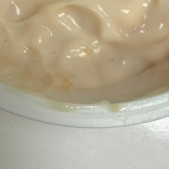 Ambalajda Çilek Yazılıyken İçeriğinde Kayısı Ve Kıl Olması