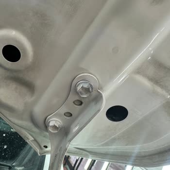 Motor Kaputu Çıkarılıp Boyanmış Olarak Satılan Araçta 50 Bin TL Maddi Zarar