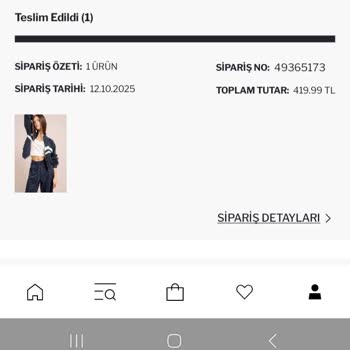Kalitesiz Ürün: Eşofmanda Hızlı Solma Ve Delik