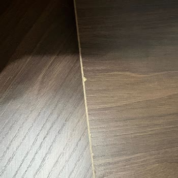 Vivense TV Ünitesinde Kırık Parçalar Ve Cevapsız Müşteri Şikayeti