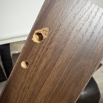 Vivense TV Ünitesinde Kırık Parçalar Ve Cevapsız Müşteri Şikayeti