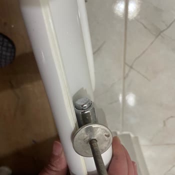 Seramiksan Asma Klozet Kapağı Montaj Vidalarının Bulunamaması Ve Çağrı Merkezinden Cevap Gelmemesi
