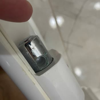 Seramiksan Asma Klozet Kapağı Montaj Vidalarının Bulunamaması Ve Çağrı Merkezinden Cevap Gelmemesi