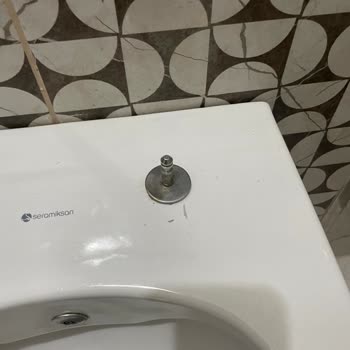 Seramiksan Asma Klozet Kapağı Montaj Vidalarının Bulunamaması Ve Çağrı Merkezinden Cevap Gelmemesi