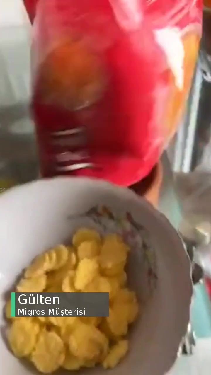 Migros Mısır Gevreğimden Kurt Ve Ağlar Çıktı! videonun kapak resmi