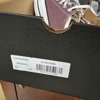 Converse Siparişinde Yanlış Ürün Ve Uzun Süreli İade Sorunu