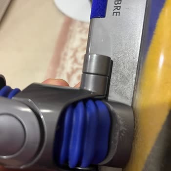 Dyson V15 Lazer Başlığının Boya Çatlaması Ve Ücretsiz Değişim Talebi