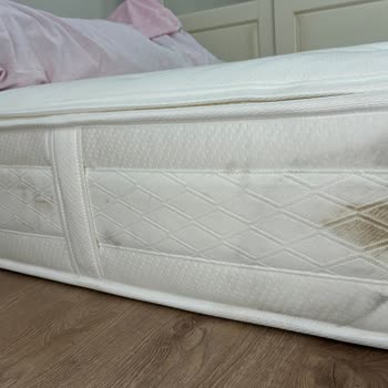 Puffy Taşıma Sırasında Deforme Ve Lekeli Yatak İade Süresi Geçmiş Olmasına Rağmen Değişim İmkanı Yok