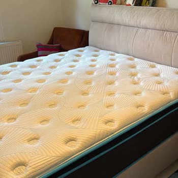 Orta Kısmı Şişen Yatak İçin Değişim Veya İade Talebi