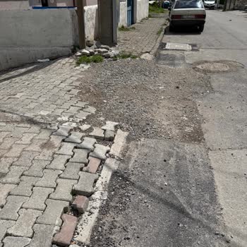 Sivas Belediyesi’nin Çiçekli Mahalle Çukurunun Düzeltme İhmaline Karşı Şikayet