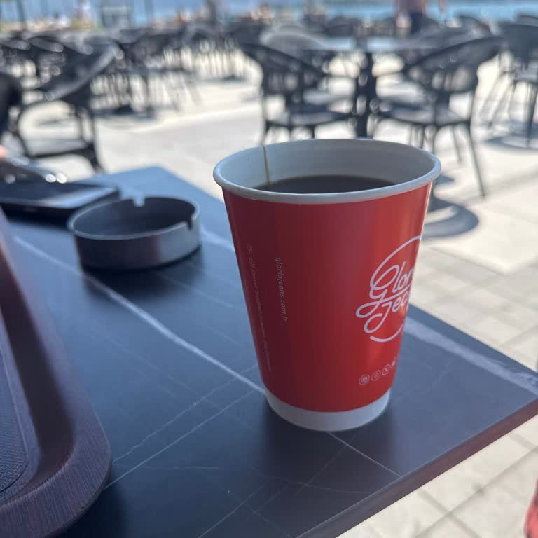 Fethiye Çalış Şubesinde Karton Tutacak Eksikliği