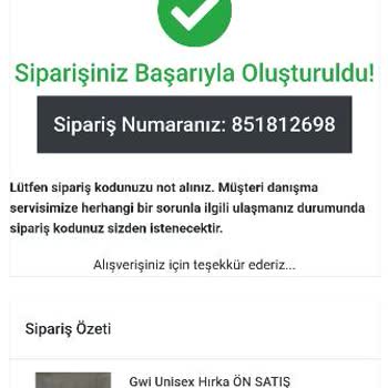 Doğru Yıkama Talimatına Rağmen Renk Akmasıyla Kullanılamaz Hale Gelen Hırka