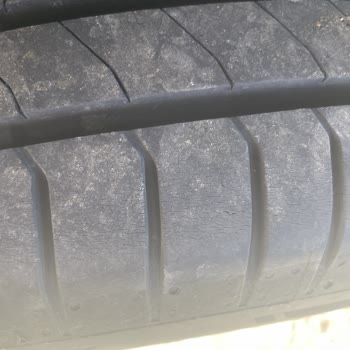 Hyundai Kona Elektrikli Araçta Nexen Lastiklerinin Erken Omuz Çatlaması Ve Ücretsiz Değişim Talebi