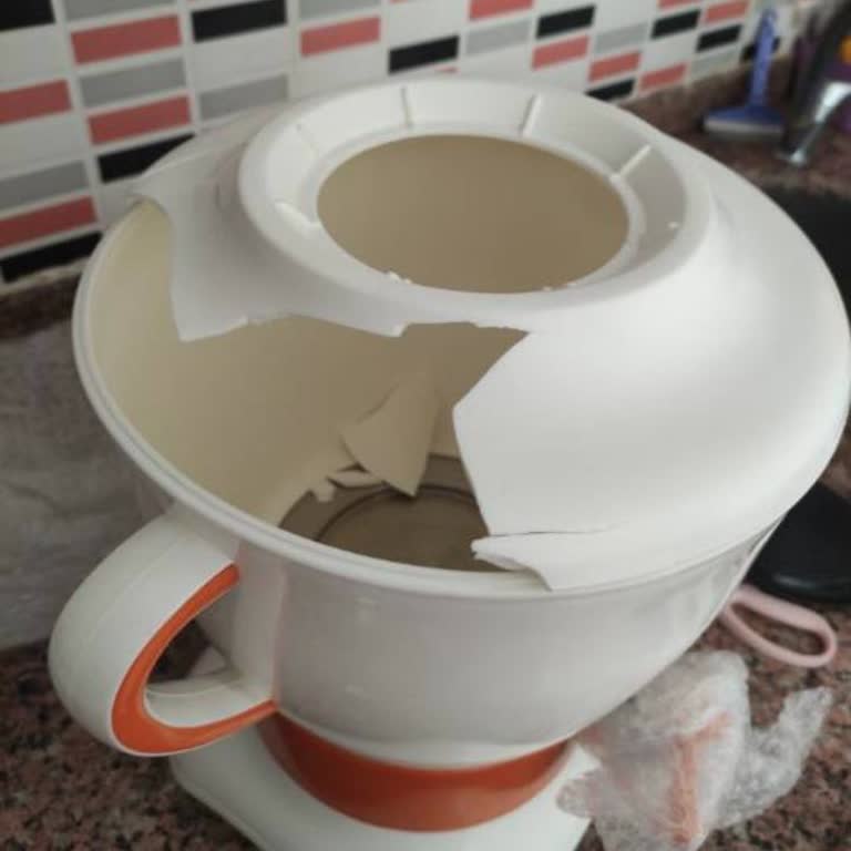 Sürat Kargo'nun Hasarlı Teslimatı Sonrası Çaycı Kırıldı, Tazmin Talebim