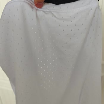 Yanıltıcı Görseller Ve Delikli Şort İçin İade Talebi