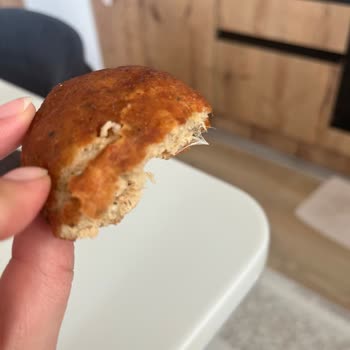 BİM Menemen Şubesinde Kasap Köfte İçinde Kırmızı Plastik Parça Ve Tüy