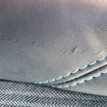 Sol Ön Koltukta Tekrarlayan Deri Çatlaması Kullanıcı Hatası Olarak Değerlendirildi