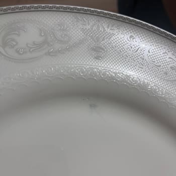 Kırık Tabaklar Ve Çözülmeyen İade Sorunu