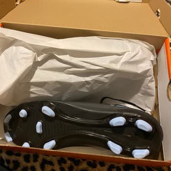 Yanıltıcı Satış Açıklamaları Nedeniyle Ayağımda Şiddetli Yaralar