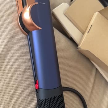 Mağazadan Aldığım Dyson Airstrait Kilidi Farklı Ve Çatlamış, Hemen Değişim İstiyorum